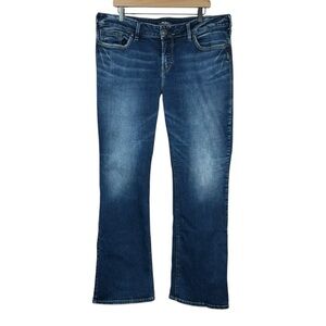 Silver Avery Bootcut Distressed Medium Wash Denim Jeans Size 18/33
